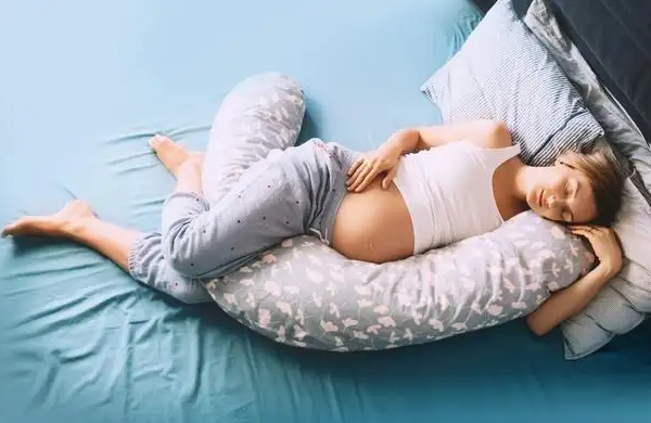 准妈妈孕中期能平躺睡觉吗