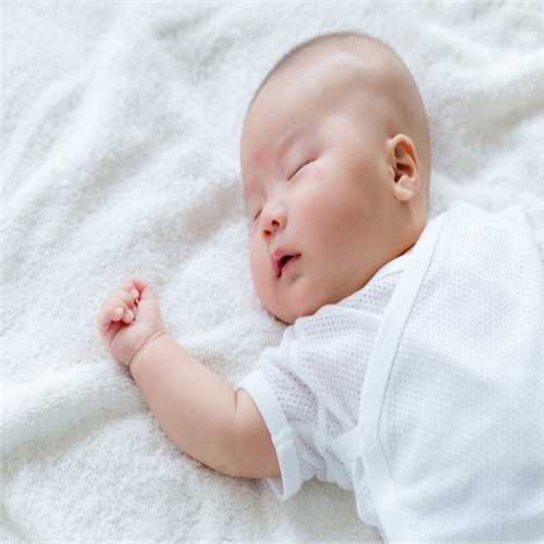 宝宝1-12月奶量标准对照图表